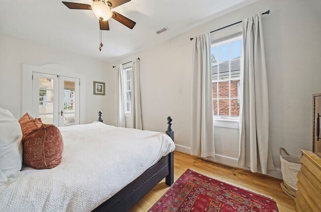 Photo - 2115 Claremont Ave