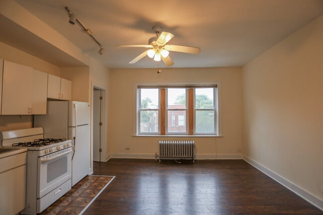 Photo - 6913 N Lakewood Ave Unidad #409