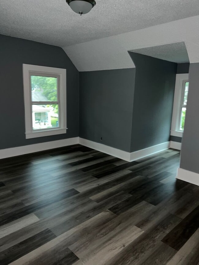 Photo - 514 Benton Ave Unit B