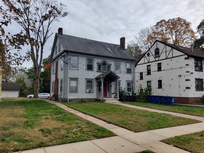 Building Photo - 347 Alden Ave Unit 3