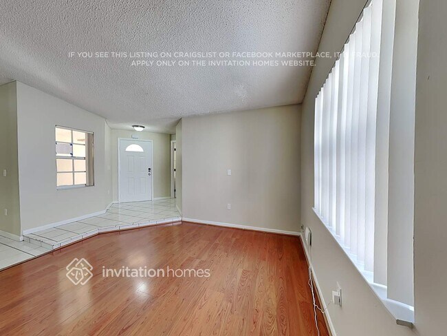 Photo - 4711 SW 142nd Ct