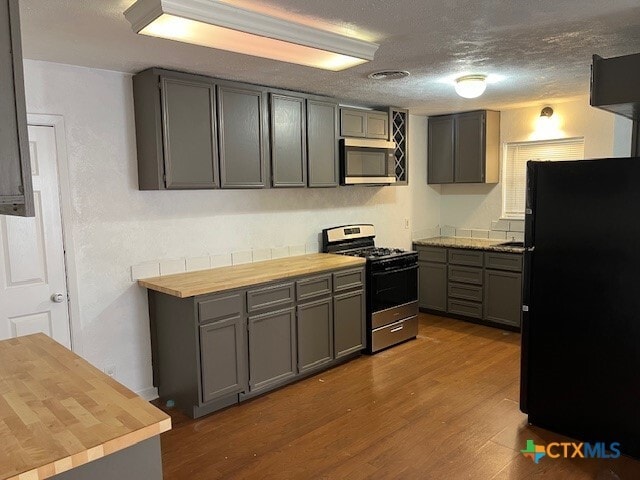 Photo - 208 E Voelter Ave