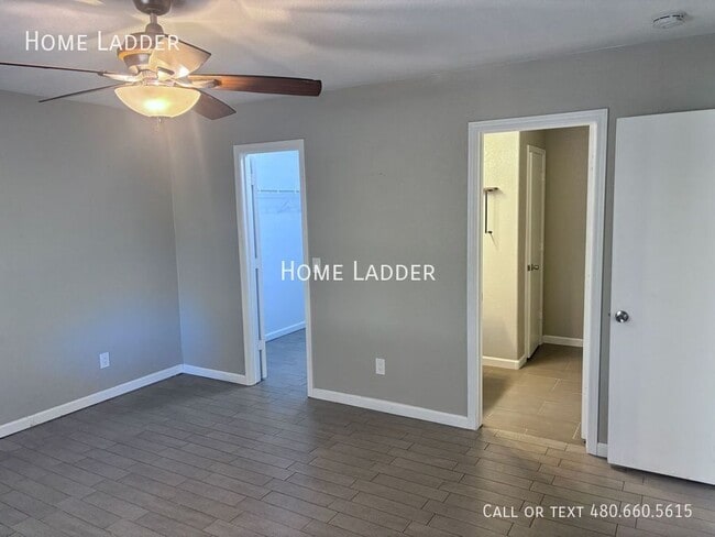 Photo - 7213 W Hilton Ave