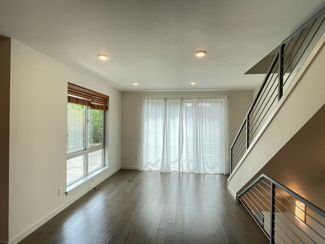 Great Townhome For Rent - Great Townhome For Rent