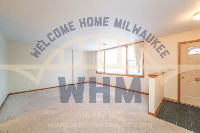 Photo - 3650 E Barnard Ave