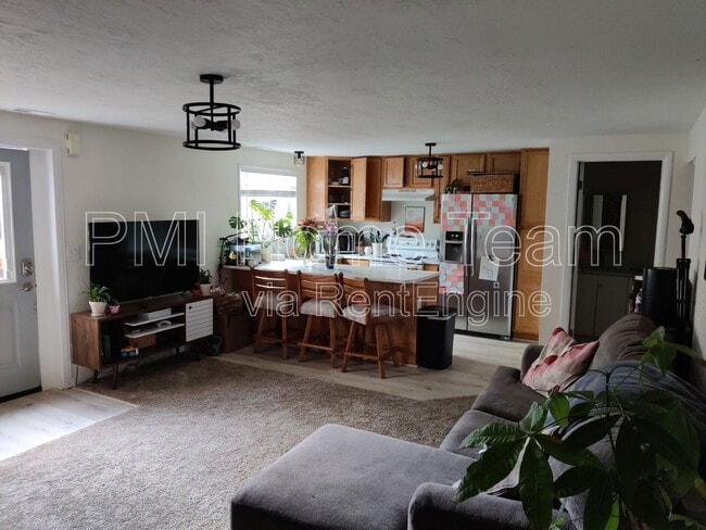 Photo - 1095 Nalder St