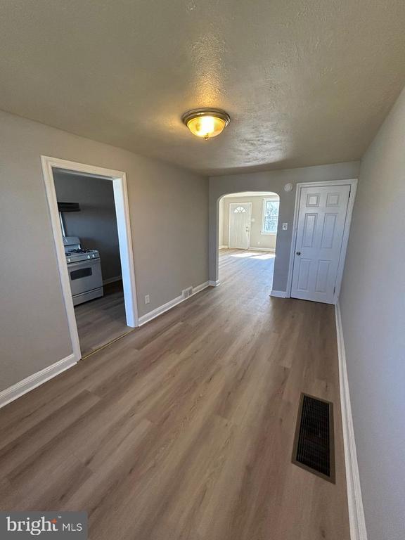 Photo - 330 W 21st St