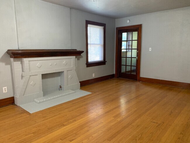 1417 1/2 NW 16th