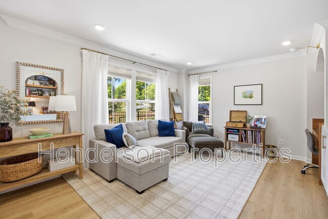Photo - 3008 Oak Lndg Dr