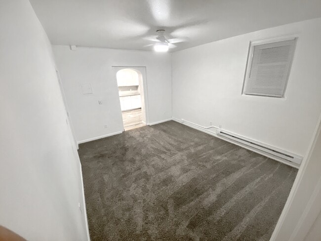 Photo - 240 Main St
