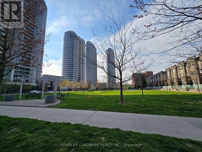 Photo - 275 Village Green Square Unit 1217