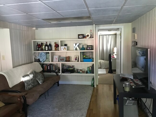 Living Room - 1604 Gompers Ave Unit 1606