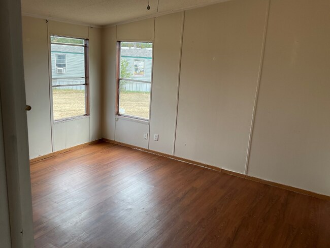 Photo - 103 Forest Creek Ln