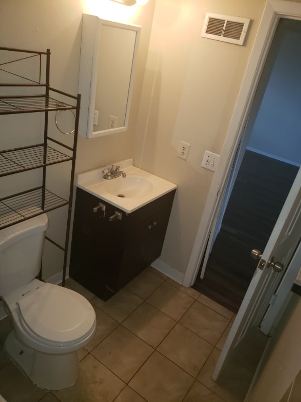 Photo - 3950 Turnpike Dr Unidad 2