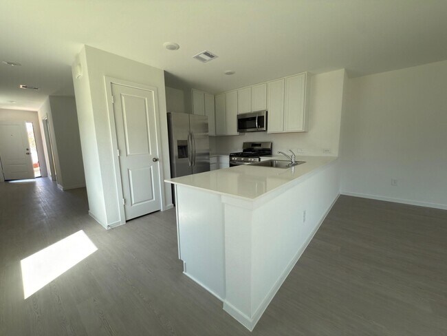 Photo - 3020 Huntersville Dr