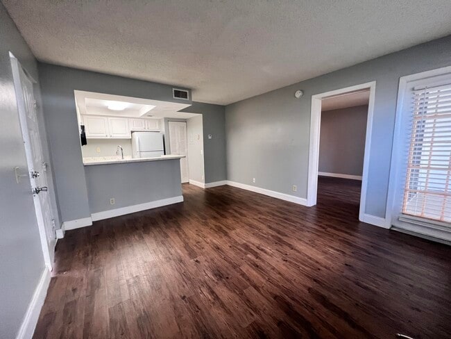 Photo - 718 Executive Center Dr Unit 111
