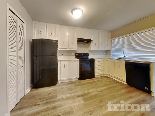Photo - 1201 Kingston Dr