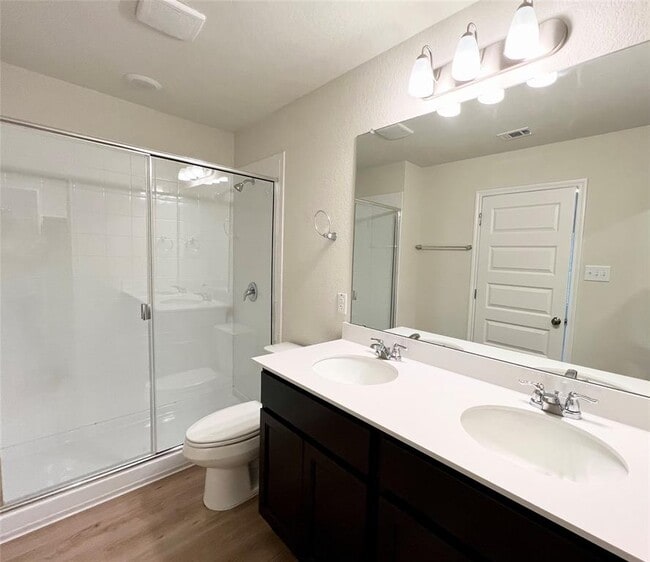 Photo - 325 Alcatraz Lp