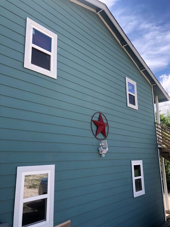 Building Photo - 321 Bell Meadows Dr Unit 321 Rental