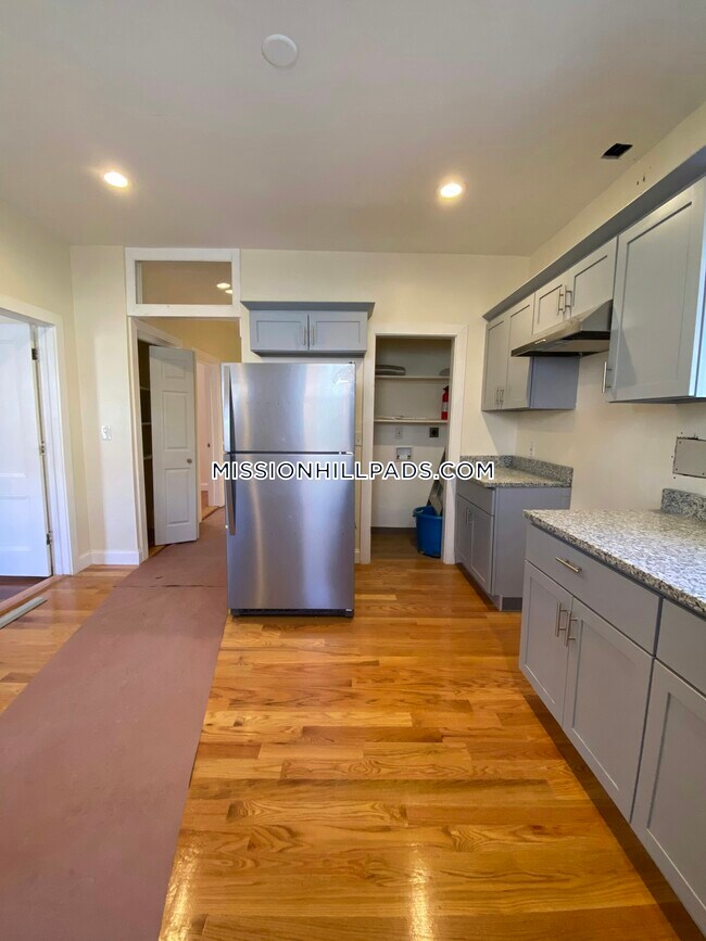 Photo - 55 Lawn St Unit 55 Lawn St