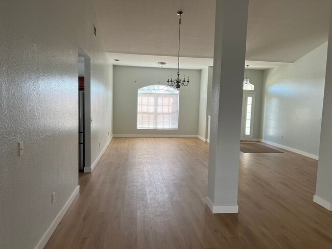 Photo - 529 Pintail Cir