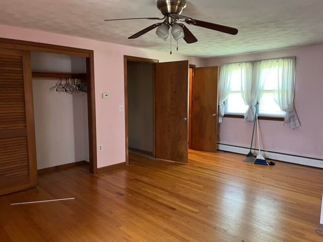 Photo - 64 Gladden St