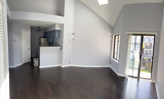 Photo - 1633 Carriage House Terrace Unidad F