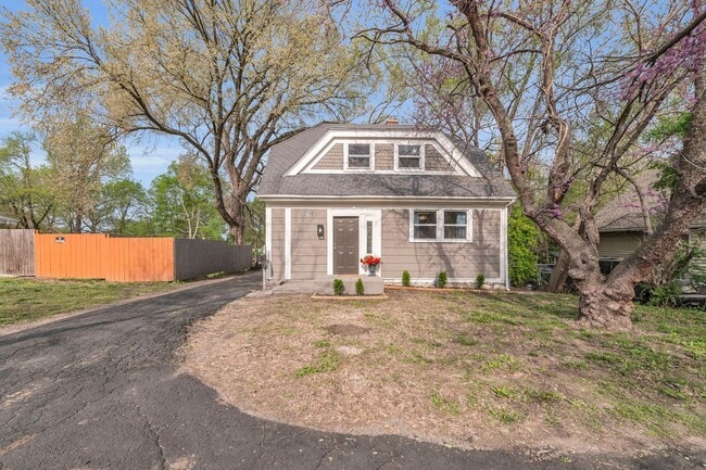 Building Photo - **Don’t Miss Out…This Home Will Go Fast!**