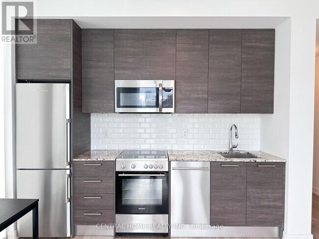 Photo - 28 Wellesley St E Unit 1602