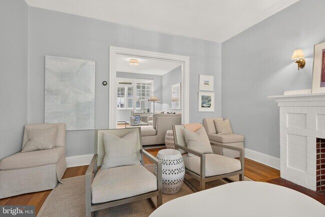 Photo - 3822 Beecher St NW