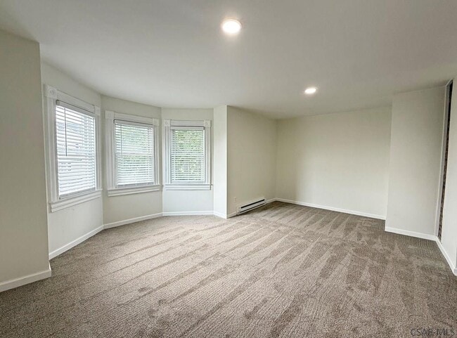 Photo - 900 Somerset Ave