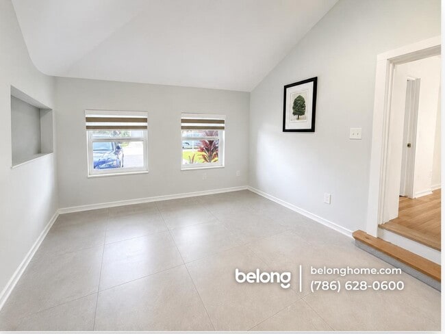Photo - 1504 Funston St