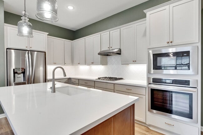 Photo - 175 Short Leaf Dr
