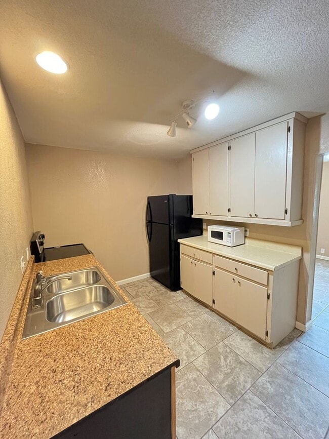 Photo - 1 bedroom 1 bath apartment off house