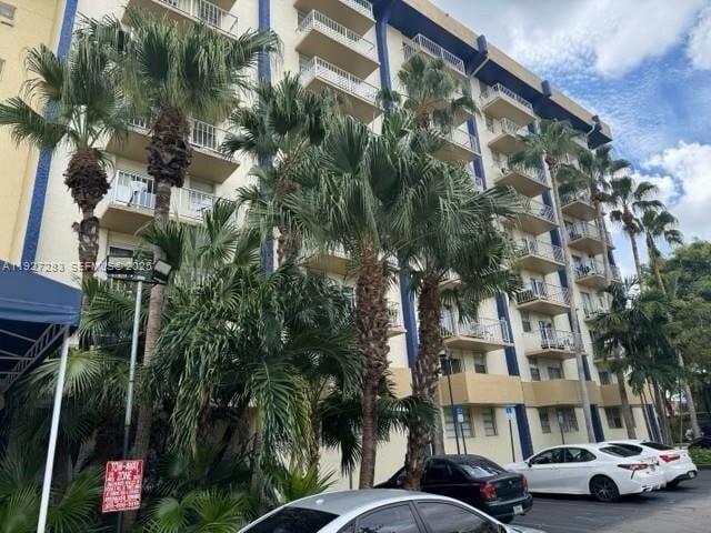Photo - 4550 NW 9th St Unit 416E