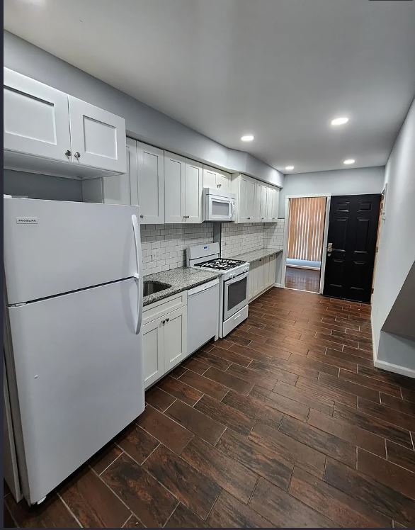 Photo - 107 S Wolfe St