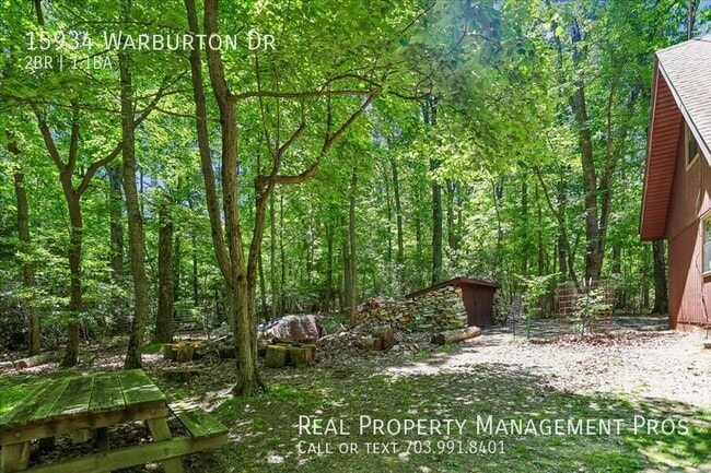 Photo - 15934 Warburton Dr