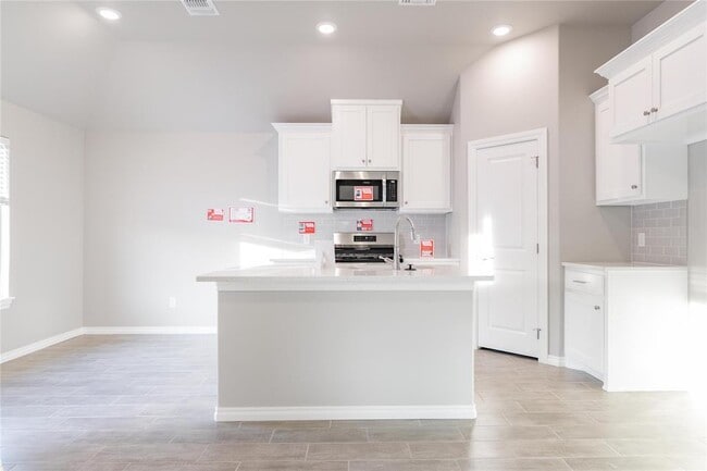 Photo - 913 Westfall Dr