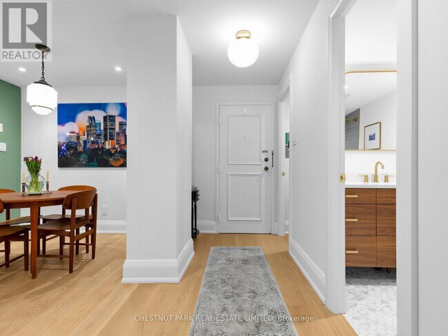 Photo - 212 St George St Unit 102