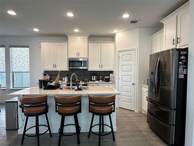 Photo - 505 Calmo Ct