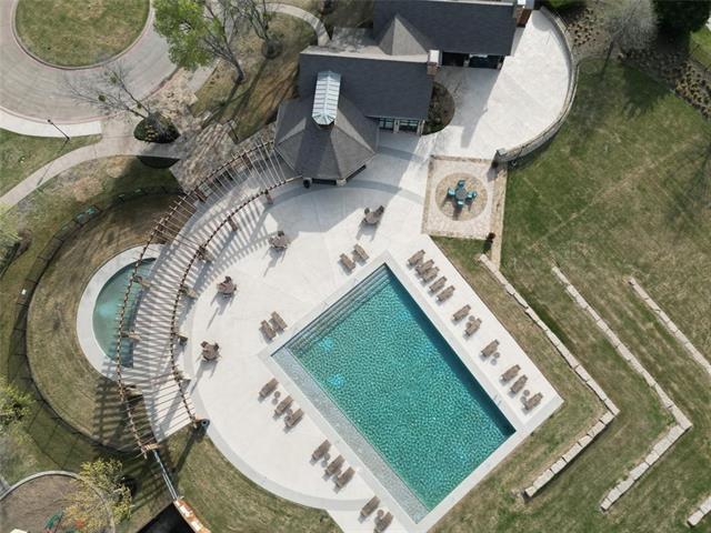 Photo - 1535 Calcot Ln