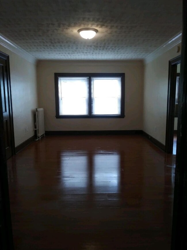 Photo - Whitestone Manor Apartments