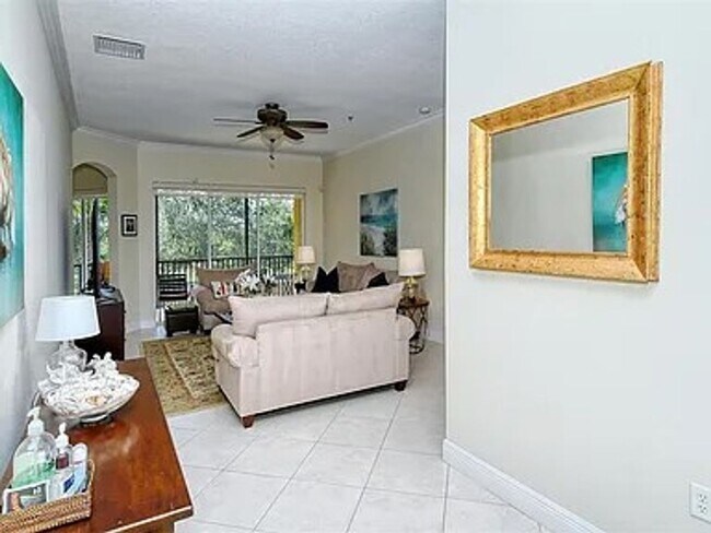 Photo - ** 3 MONTH MINIMUM - 9 MONTH MAXIMUM LEASE OPTIONS ** GORGEOUS TURNKEY FURNISHED CONDO LOCATED IN...