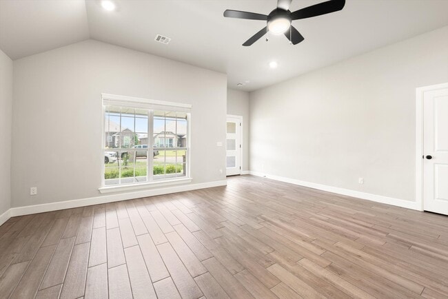 Photo - 13933 Klinsman Rd