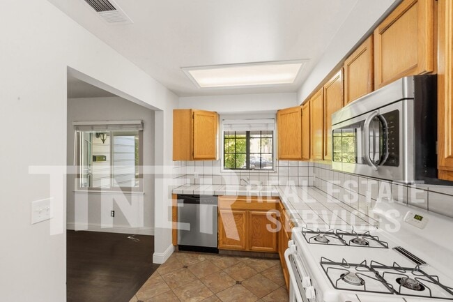 Photo - 2908 12th Ave