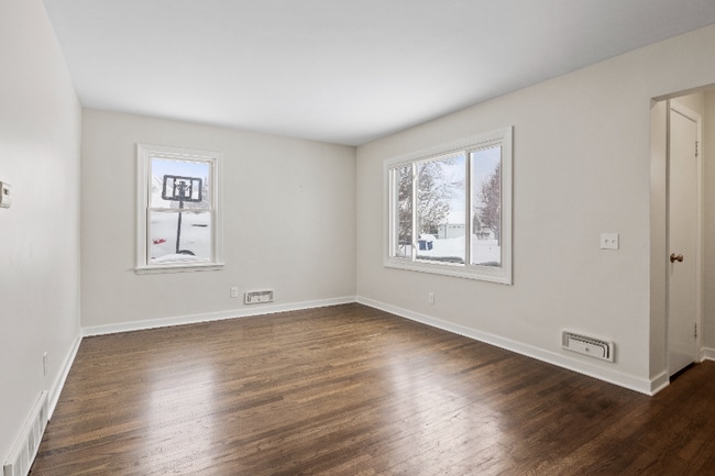 Photo - 137 Legion Cir