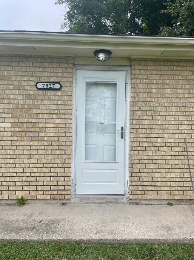 Photo - 7927 Danube Rd Unidad 7927