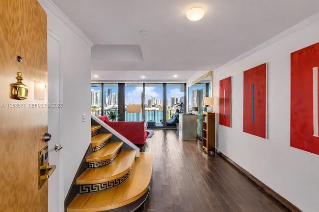 Photo - 1000 Venetian Way Unit 1106