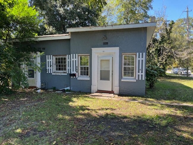 Building Photo - 812 Rhem St