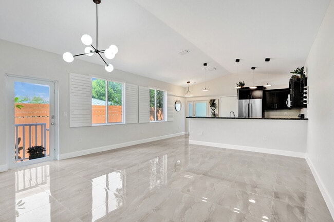 Building Photo - 60 NE 26th St